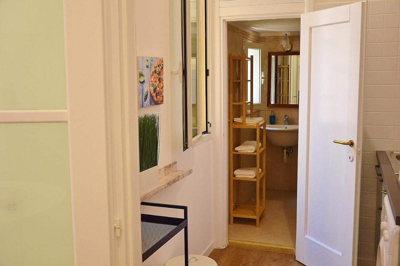 La Dimora Dell'Arcivescovo Apartman Bari Kültér fotó