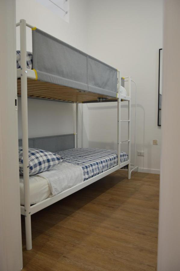 La Dimora Dell'Arcivescovo Apartman Bari Kültér fotó